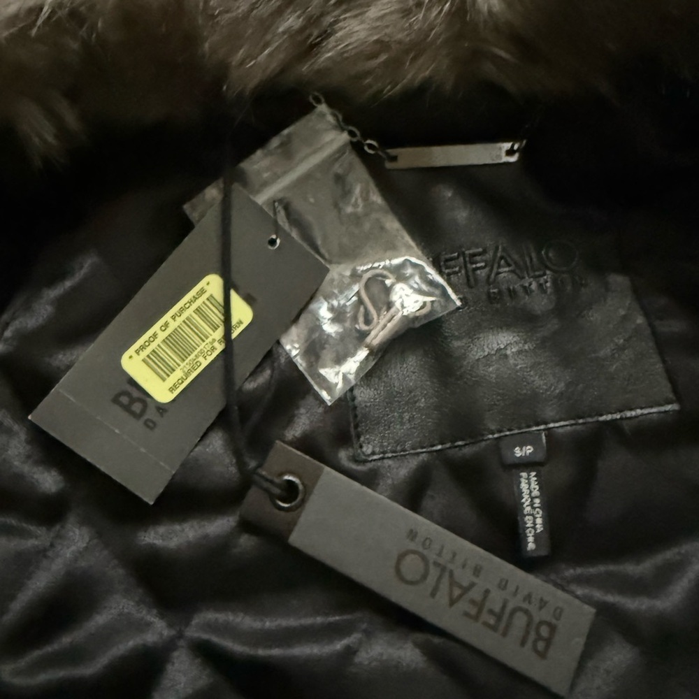 Buffalo David Bitton Faux Fur Black Vest - Picture 6 of 8